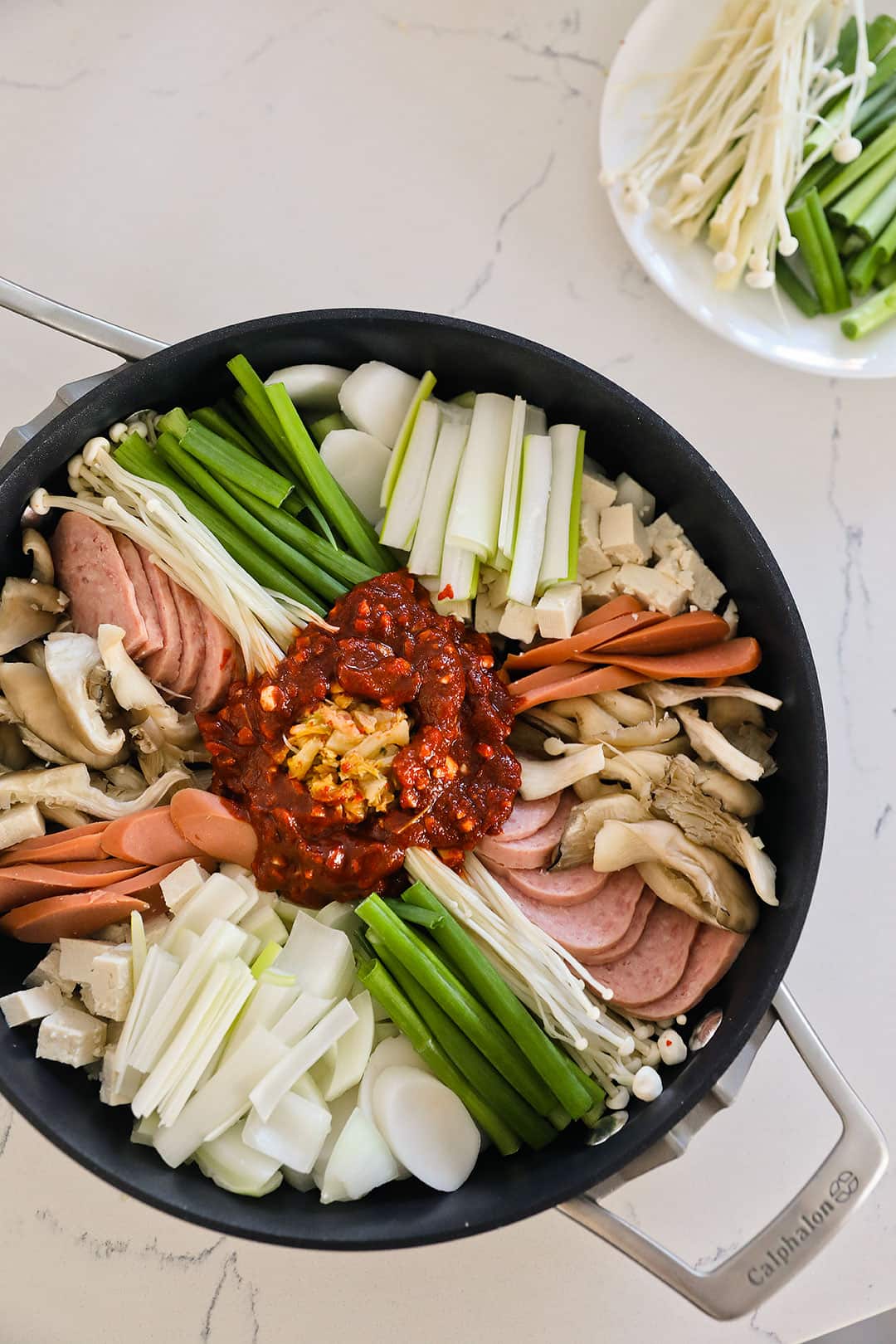 부대 찌개 레시피 - Mom's Korean Army Stew Recipe